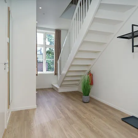 Maya - Gruenerlokka *