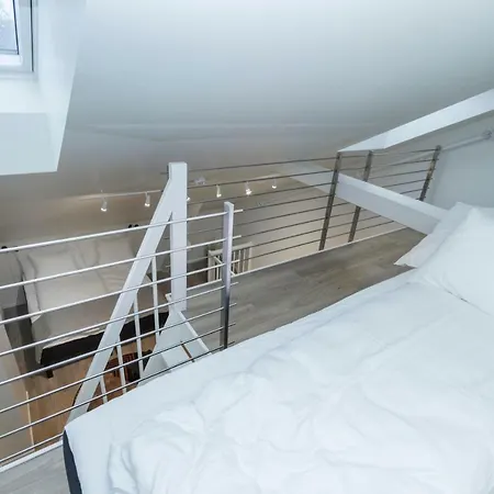 Maya - Gruenerlokka Oslo